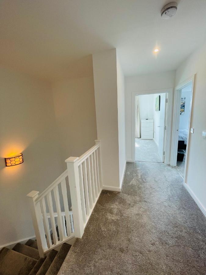 Modern Penthouse Flat With Free Indoor Parking Apartment London Ngoại thất bức ảnh